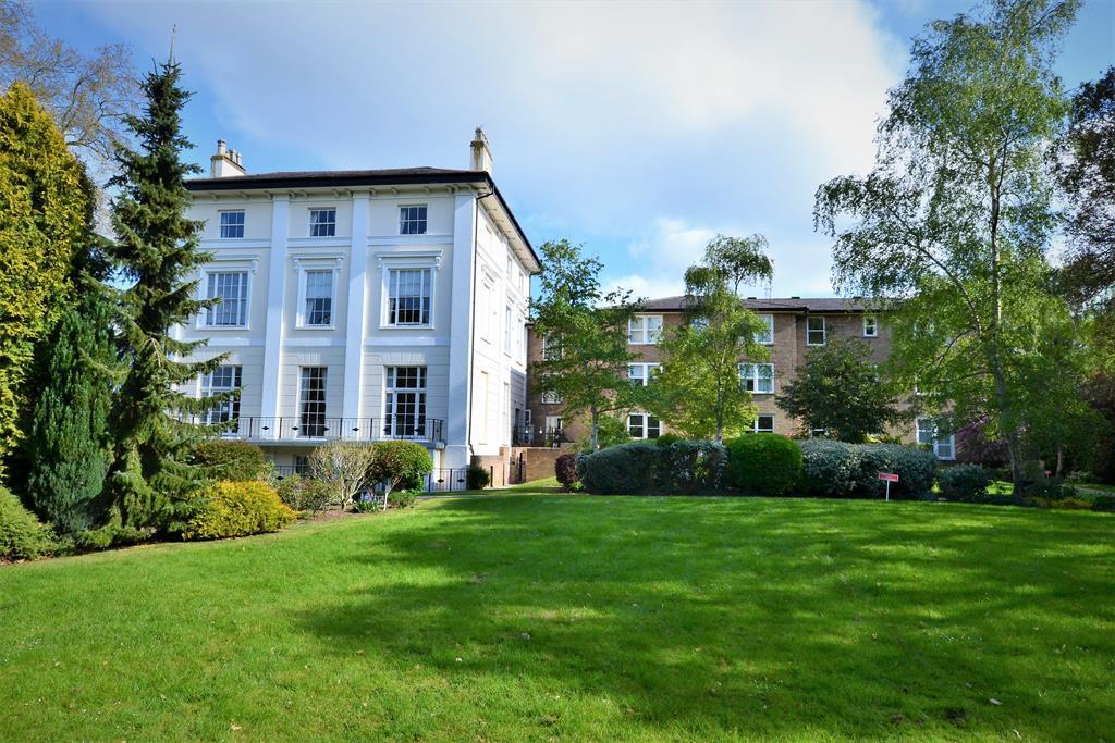 Pittville Circus Road, Cheltenham, GL52 2QB 1 bed retirement property