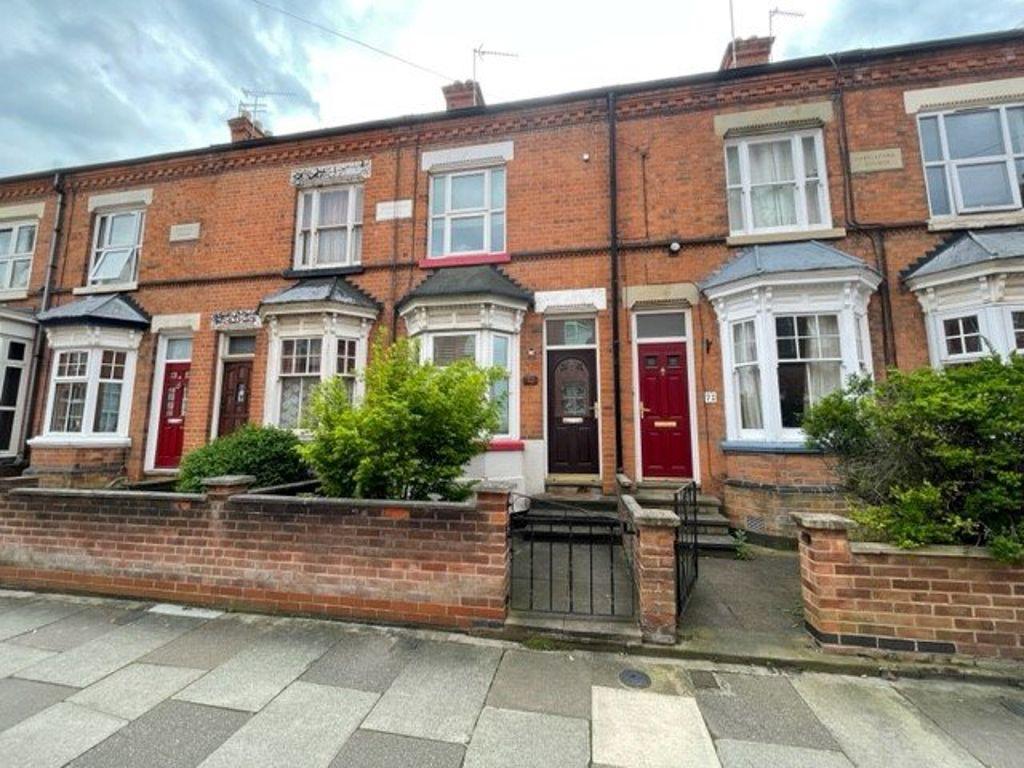 Knighton Fields Road East, Leicester 2 bed terraced house £900 pcm (£