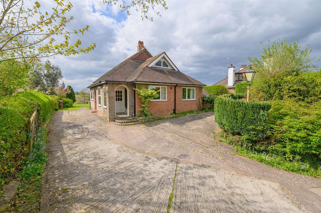Nantwich Road, Middlewich 4 bed detached bungalow for sale £500,000