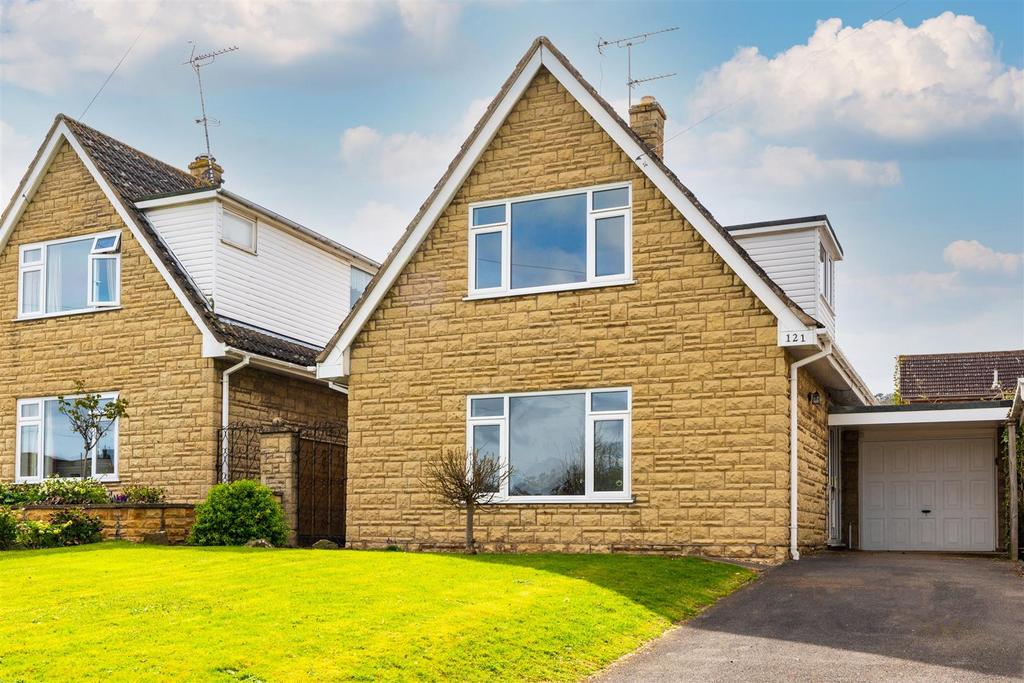 Oldbury Orchard, Churchdown, Gloucester 3 bed detached house £425,000