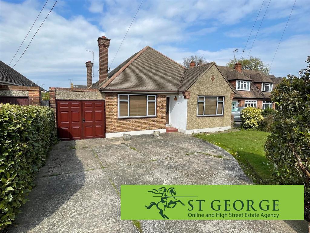 Picton Close, Rayleigh 3 bed detached bungalow for sale £525,000
