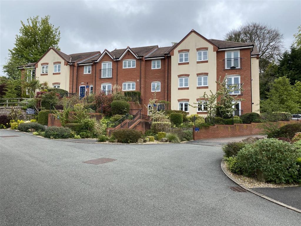 Millstone Court, Stone 2 bed apartment £160,000