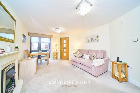1 bedroom apartment for sale - Poets Place, Loughton, IG10