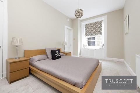 12b Leopold Place, EH7 5LB
