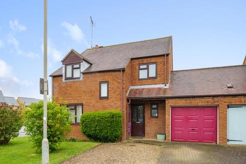 4 bedroom link detached house for sale, Faringdon,  Oxfordshire,  SN7