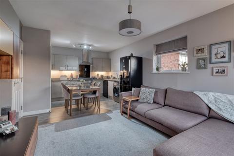1 bedroom apartment for sale - Cedar Park Road, Batchley, Redditch B97 6DN