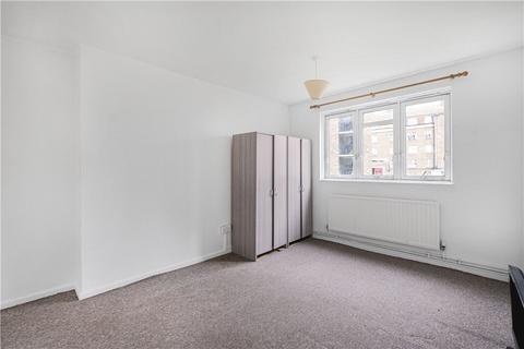 3 bedroom maisonette to rent, Lytham Street, London, SE17