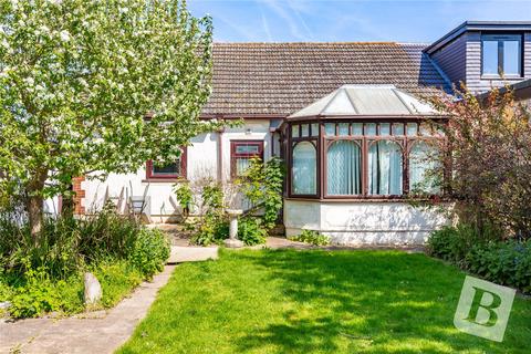 2 Tudor Gardens, Upminster, RM14 3DE