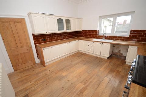 130 Beach Road, South Shields, NE33 2NE