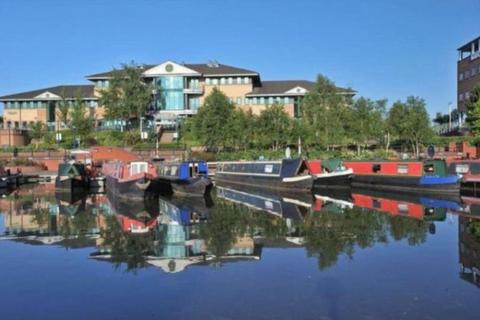 1 bedroom apartment to rent, The Landmark, Waterfront West, Brierley Hill, DY5 1LZ