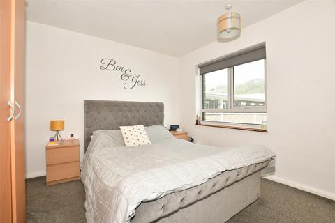 2 bedroom flat for sale, The Gateway, Dover, Kent