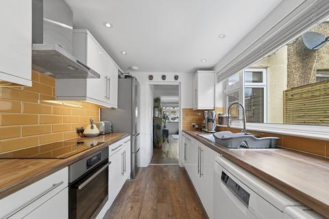 17 Thorpe Road, Forest Gate, London, E7 9EA