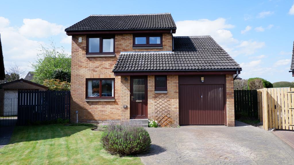 Daer Avenue, Renfrew PA4 3 bed detached house £210,000