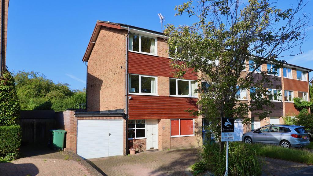Trafford Close, Great Missenden, HP16 5 bed end of terrace house for
