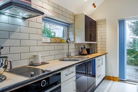 6a Grove Road, Sherston, Malmesbury, SN16 0NF