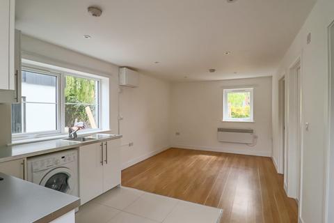 2 bedroom apartment to rent, Kings Hedges Road, Cambridge, Cambridgeshire