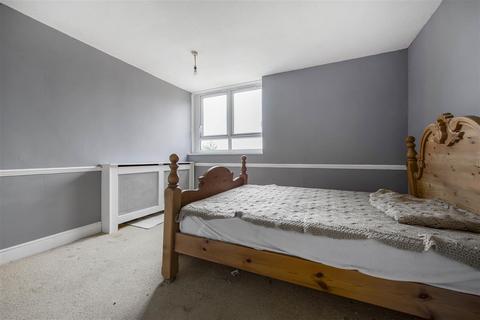 109 Beaumont Road, London, SW19 6TH
