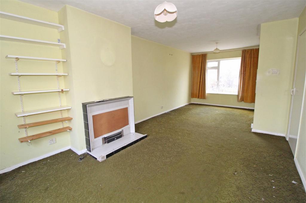Seven Sisters Road, Eastbourne BN22 3 bed terraced house for sale £