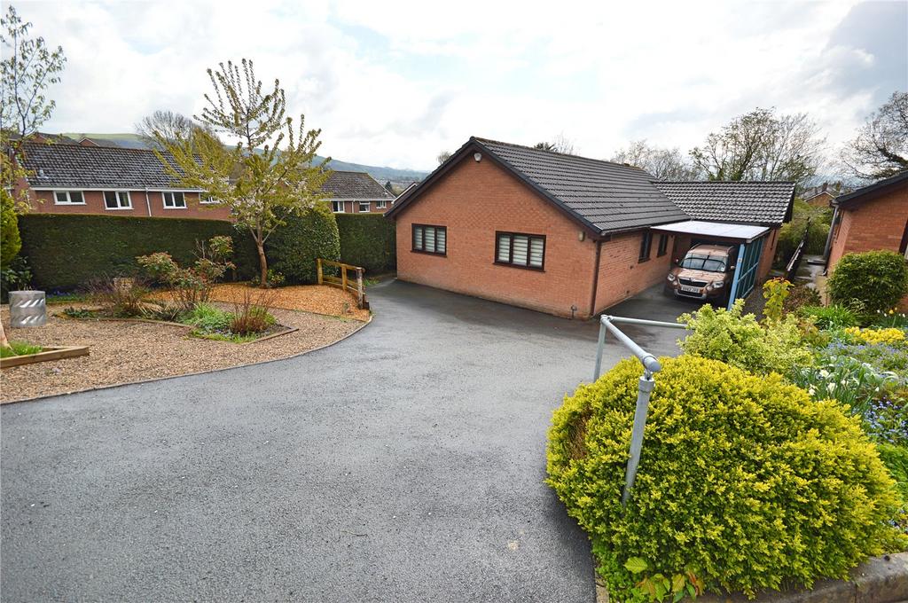 Beech Close, Barnfields, Newtown, Powys, SY16 4 bed bungalow for sale