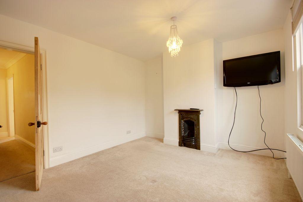 Bedroom 1 (Double)