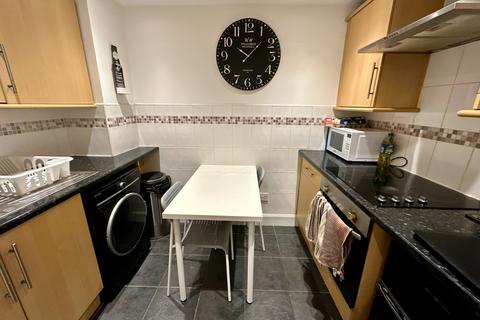 3 bedroom flat to rent - Chancellor Street, Partick, Glasgow, G11