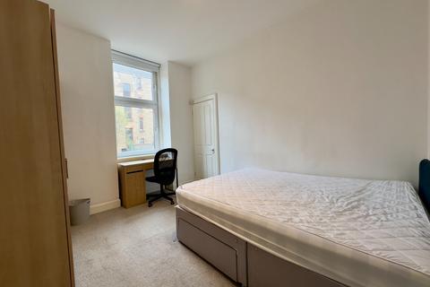 2 bedroom flat to rent, Chancellor Street, Partick, Glasgow, G11