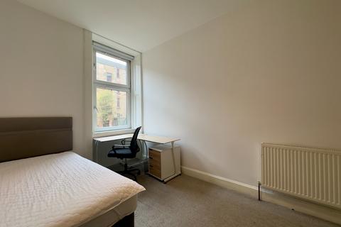 2 bedroom flat to rent, Chancellor Street, Partick, Glasgow, G11