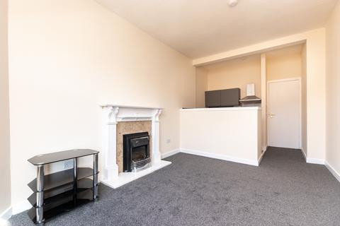 2 bedroom flat to rent, Earl Street, Flat 3/3, Scotstoun, Glasgow, G14 0AX