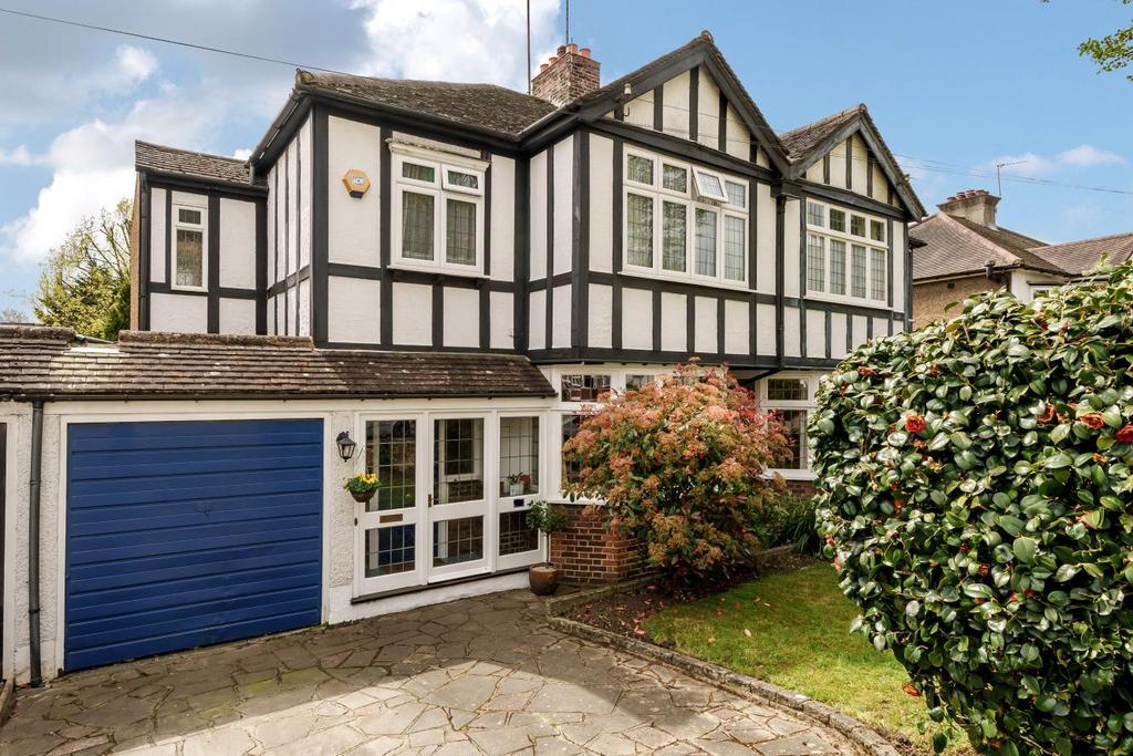 The Chase, Bromley 4 bed semidetached house £900,000