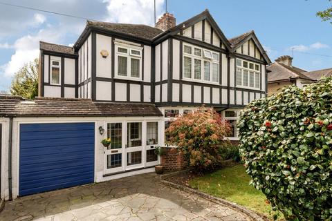 32 The Chase, Bromley, BR1 3DF