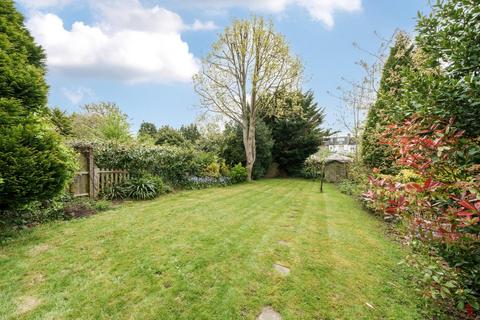 32 The Chase, Bromley, BR1 3DF