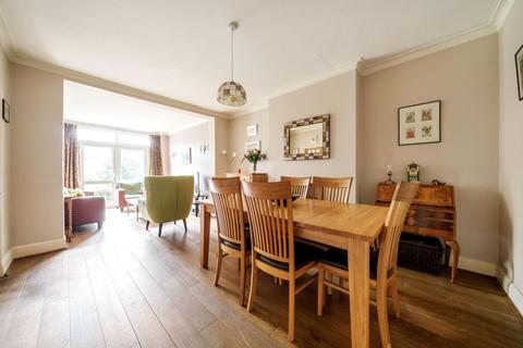 32 The Chase, Bromley, BR1 3DF