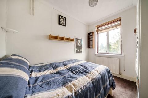 32 The Chase, Bromley, BR1 3DF
