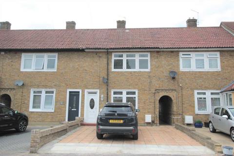 2 bedroom house to rent, Tine Road, Chigwell Row