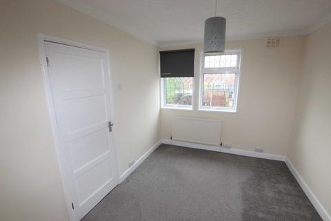 2 bedroom house to rent, Tine Road, Chigwell Row