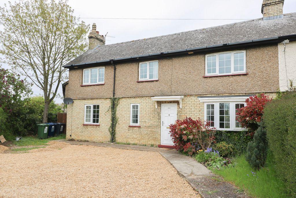 Hartford Road, Huntingdon PE29 1WF 3 bed semidetached house £1,200