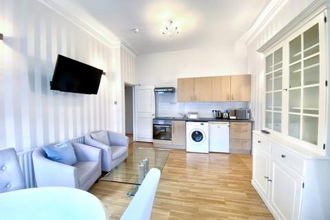1 bedroom flat to rent, Holland Road, Kensington Olympia, London, W14
