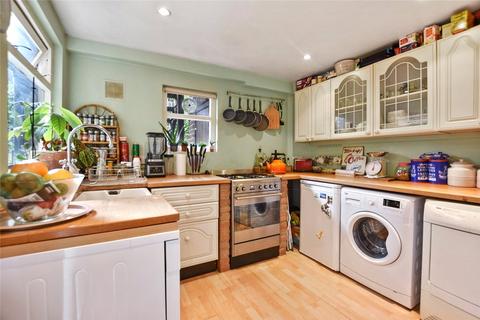 1 bedroom ground floor flat to rent, Ellerslie Road, London, W12