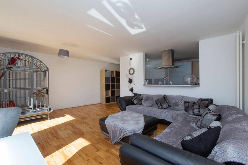 MFL4229991 766.jpg