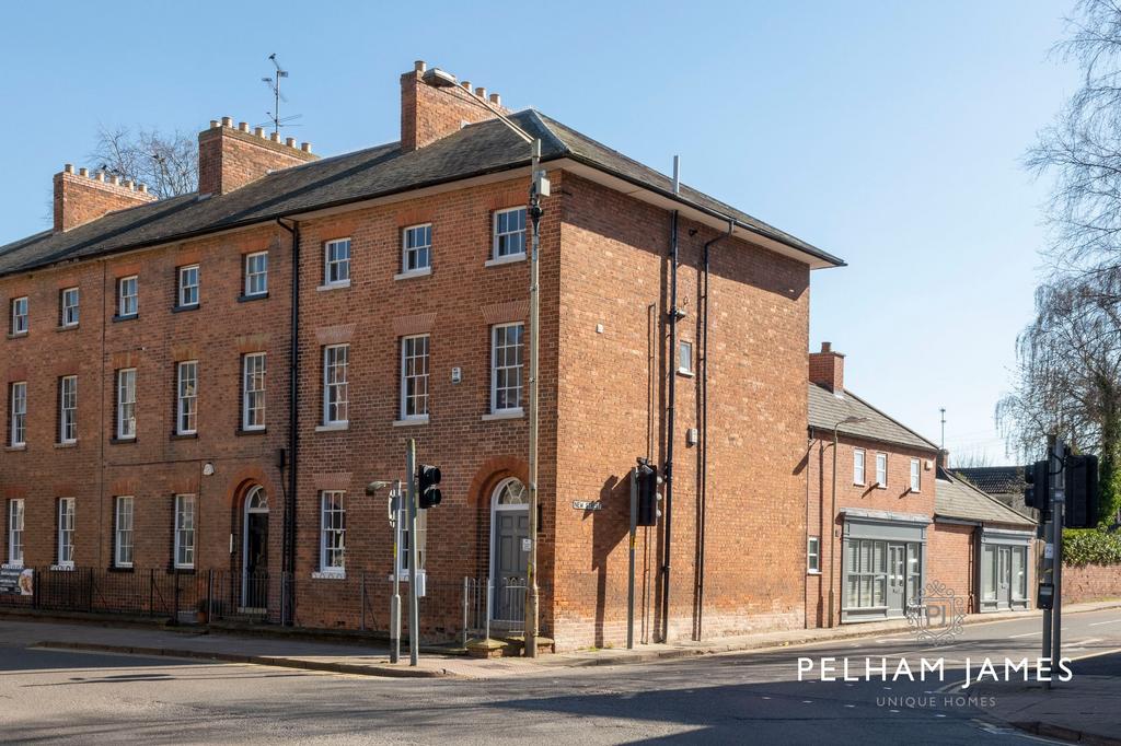 High Street, Oakham, LE15 5 bed end of terrace house for sale £900,000