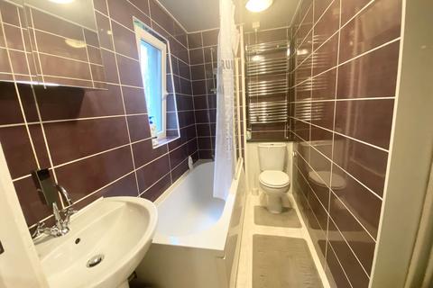 98 Bamburgh Close, Washington, NE38 0HR