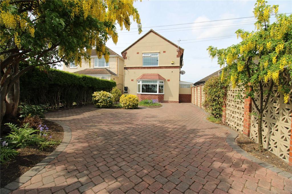 Town Meadow Lane, Moreton, Wirral, Merseyside, CH46 2 bed detached
