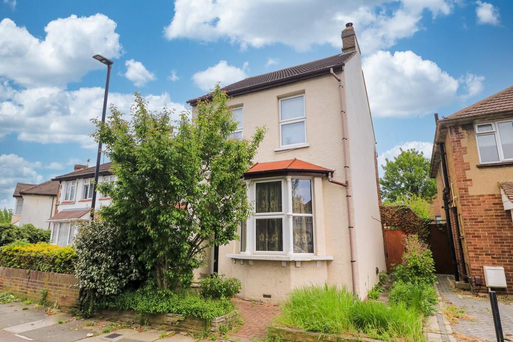 Gilbert Street, Enfield, EN3 3 bed detached house for sale £495,000