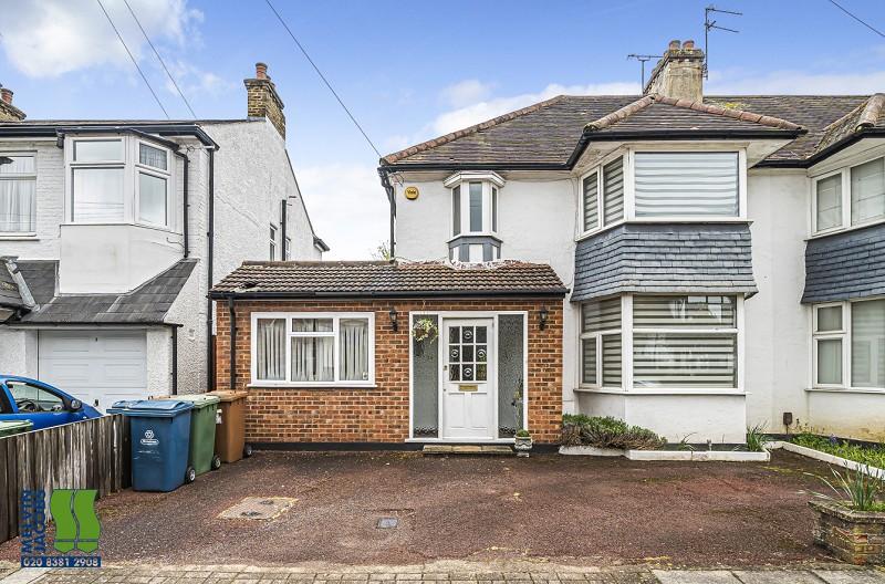 Whitchurch Gardens, Edgware, Greater London. HA8 6PG 3 bed semi