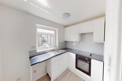 undefined, Dellow Close, Ilford, IG2