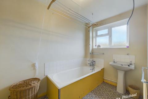 3 Brompton Close, Aylesbury, HP19 9JY