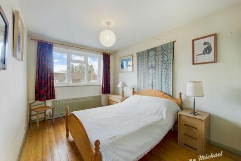 3 Brompton Close, Aylesbury, HP19 9JY