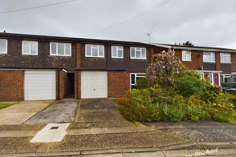 3 Brompton Close, Aylesbury, HP19 9JY
