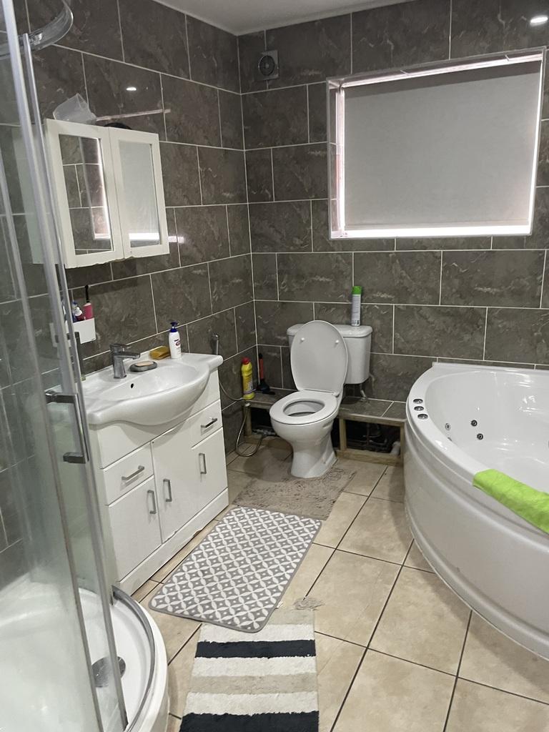 Family bathroom