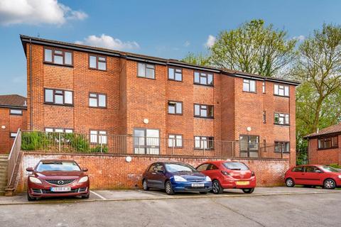 2 bedroom apartment to rent, Kaybridge Close,  Buckinghamshire,  HP13